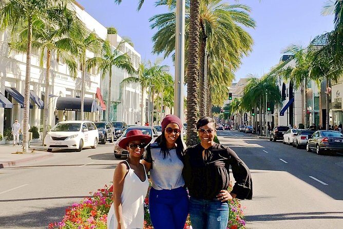 2 1/2 Hour Private Tour of Hollywood, Beverly Hills and Bel Air - Rodeo Drive on Foot-Adjacent: Brands, Pretty Woman, and the Beverly Wilshire