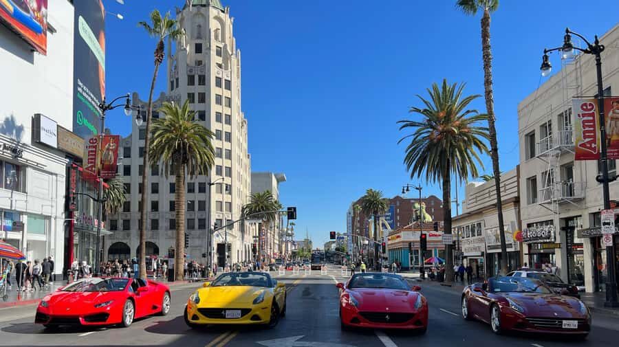 20 Min Ferrari tour in Hollywood (Drive or Be driven) - Your First 20 Minutes in a Ferrari California T