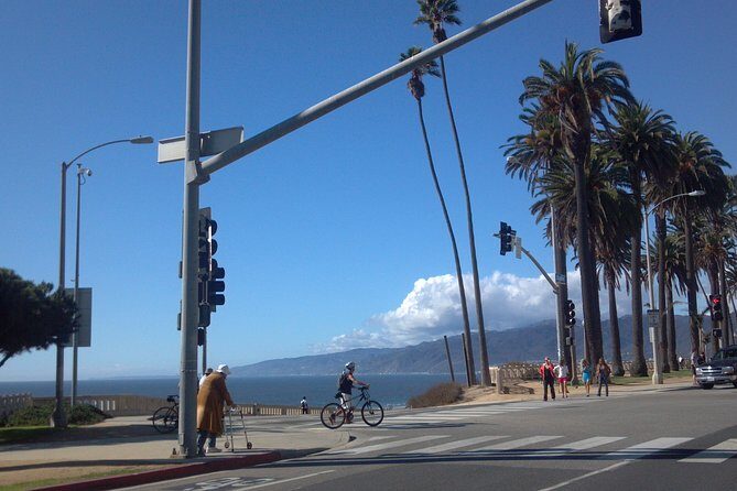 3.5 Hour Coastal Tour of Santa Monica, Venice Beach and Malibu - Malibu Country Mart and the celebrity-shopping vibe