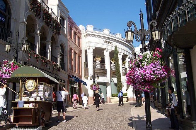 3-Hour Exclusive Tour of Hollywood & Beverly Hills - Guide Quality: When the Tour Feels Effortless