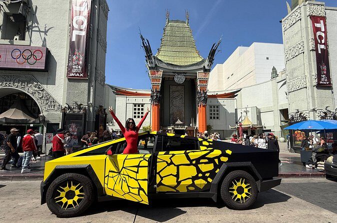 30-Minute Driving Tour: Explore Los Angeles in a Cybertruck - Hollywood Hills: Where the Views Do the Talking