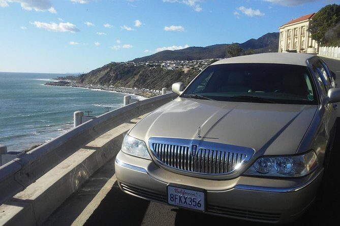 4-Hour private limo Tour of Los Angeles by a TV personality with Free Drinks - What the free drinks add to the experience