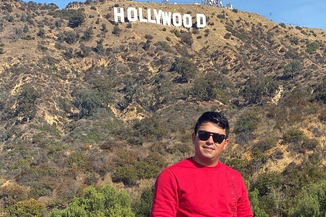 50-Minute Driving Tour: Explore Hollywood Sign in a Ferrari - Stop 1: Hollywood Sign Photos Near the Viewpoint (Free Admission)