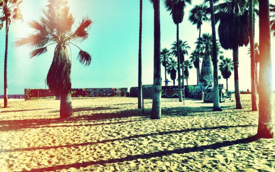 Best of Los Angeles Day Tour with German-Speaking Guide - Santa Monica Pier and Venice Canal Historic District
