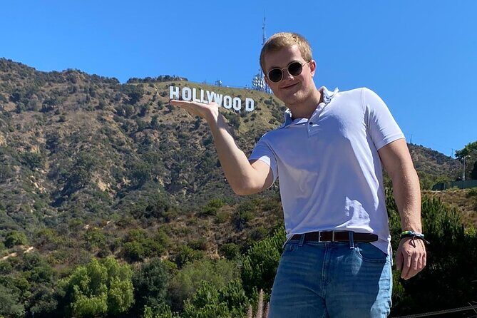 Combo: Ferrari, Bus Tour, Hollywood Sign and Beverly Hills - Capitol Records to Beachwood Dr: the photo belt begins