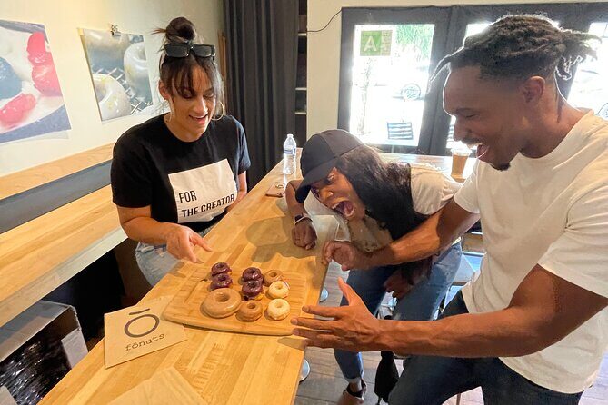 Delicious Donuts & Sweet Treats of West LA: A Sweet City Tour - Small Group Size and Guide Style: The Difference You Feel
