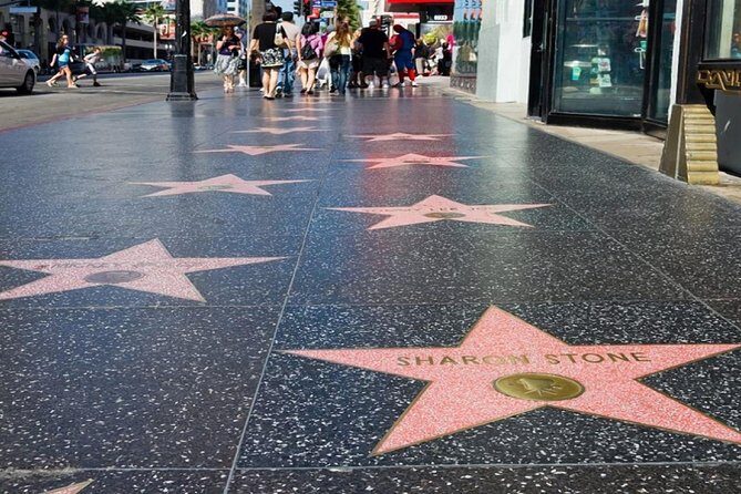Deluxe Los Angeles 5-Hour Limo Tour with Drinks Included - Hollywood Boulevard to the Hollywood Sign: the stops you actually want