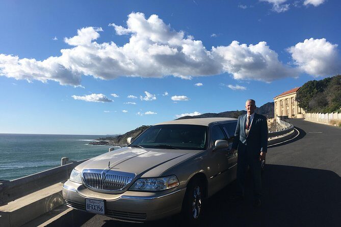 Deluxe Los Angeles 5-Hour Limo Tour with Drinks Included - Drinks included in a limo: fun perk or pacing problem