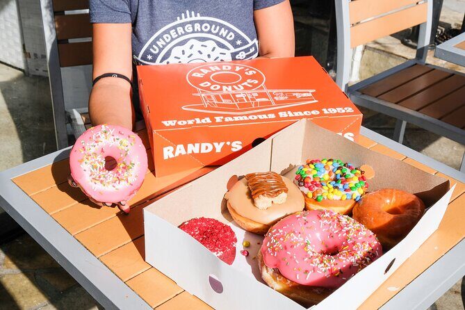 Discover California Donut Culture: Santa Monica’s Sweetest Tour - Pier and Third Street Promenade: the sweet-city finish