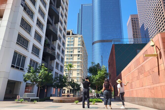 Downtown LA Arts Tour with MOCA, The Broad, and Infinity Room - Pace, shoes, and getting the most out of a 2-hour tour