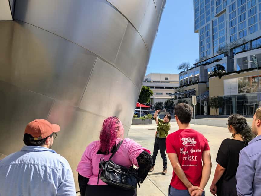 Downtown LA Arts Tour with MOCA & The Broad + Infinity Room - Meeting point and timing: how to plan a smooth 2 hours