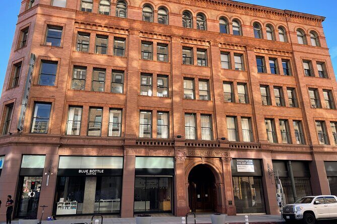 Downtown Los Angeles: A Self-Guided Audio Tour - How the VoiceMap tour really works (and why you’ll like the freedom)