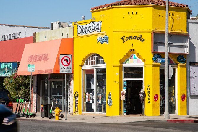 Half Day LA Tour: Hollywood, Celebrity Homes, Santa Monica - Private neighborhoods and the iconic pink hotel