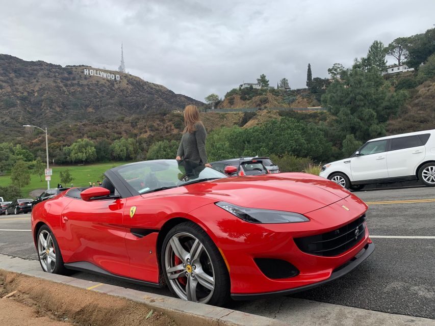 Hollywood: 30 min Hollywood Sign Ferrari Tour - The Hollywood Sign photo stop: get your angle right