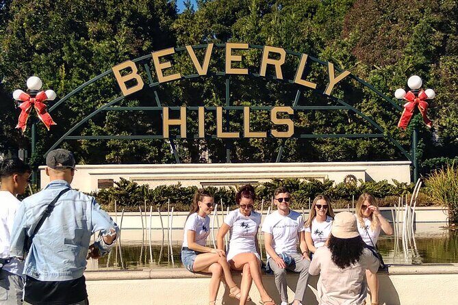Hollywood and Beverly Hills Shared 3-Hour Tour with 3 Stops - Rodeo Drive: name brands, hotels, and a quick postcard moment