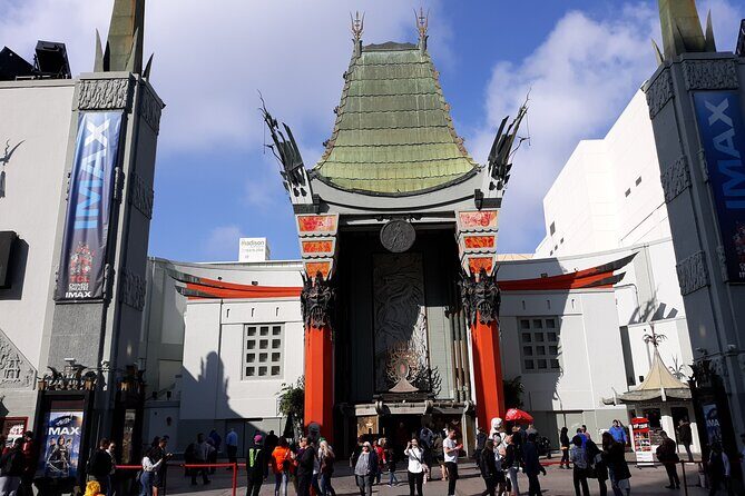Hollywood and Beverly Hills Shared 3-Hour Tour with 3 Stops - Celebrity homes: camera ready for the real Beverly Hills look