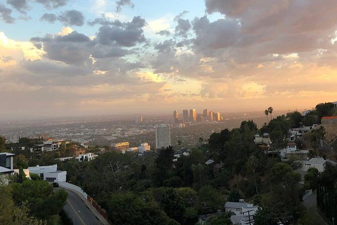 Hollywood, Beverly Hills and Celebrity Homes Open Air Van Tour - Grauman’s Chinese Theatre: Premiere Energy in the First Stop