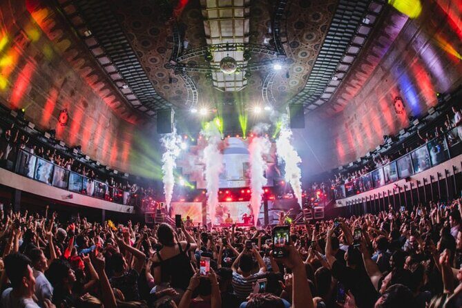 Hollywood Club Crawl in Los Angeles - Dress code and smart club logistics in Los Angeles