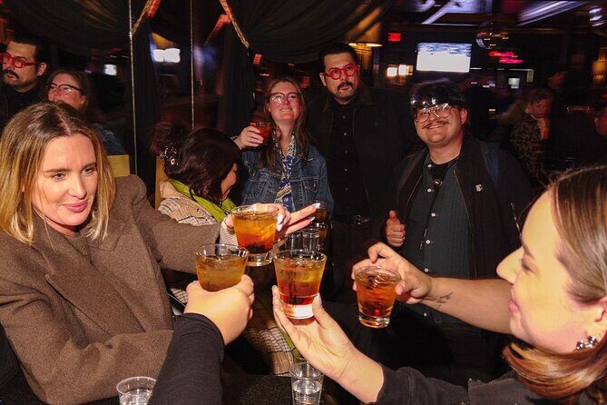 Hollywood Cocktails and True Crime Tour: 3 Drinks Included - Practical tips for your 6:00 pm start on Hollywood Blvd