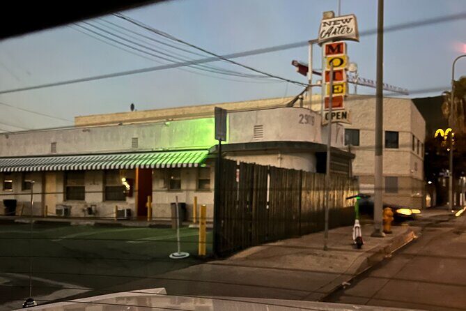 Hollywood Horror Story: The Black Dahlia Funeral Limo Tour - Stop 1: The Last Known Residence and the Window Detail