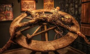 Hollywood: Medieval Torture Museum Ticket with Ghost Hunting - The Audio Guide and Wax Sculptures: How the Museum Teaches (Without Being Gentle)