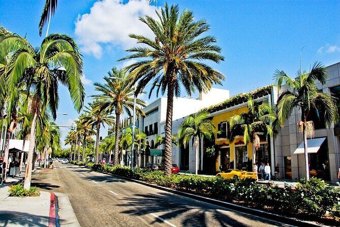 Hollywood Open Air Bus Tour: Celebrity Homes and Beverly Hills - Jimmy Kimmel Live: the TV set feel without the long wait