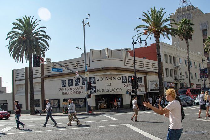 Hollywood Open Bus Tours - Beverly Hills Sign: a real photo-and-restroom break