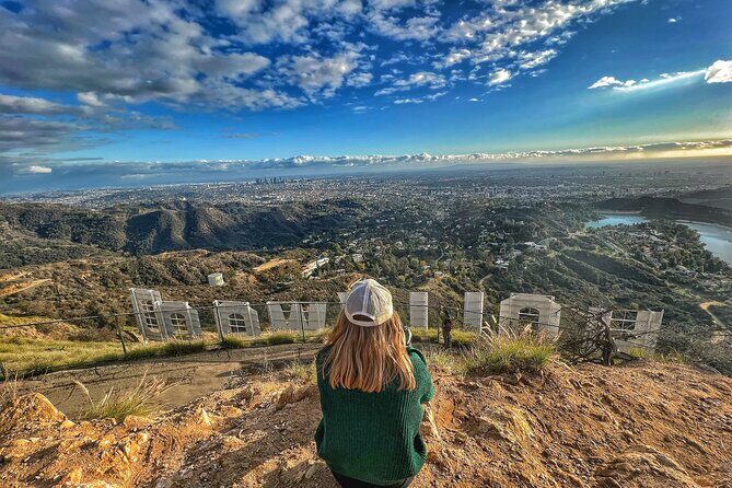 Hollywood Sign 2.5-Hour Tour with Comedians and Their Dogs - Price and practical value: what you’re really paying for