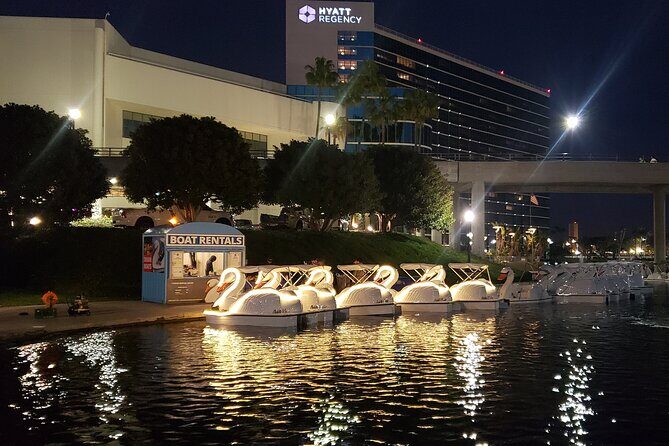 Illuminated Swan Boat Night Ride on Rainbow Lagoon in Long Beach - Group Size, Crowds, and How to Avoid the Bumps