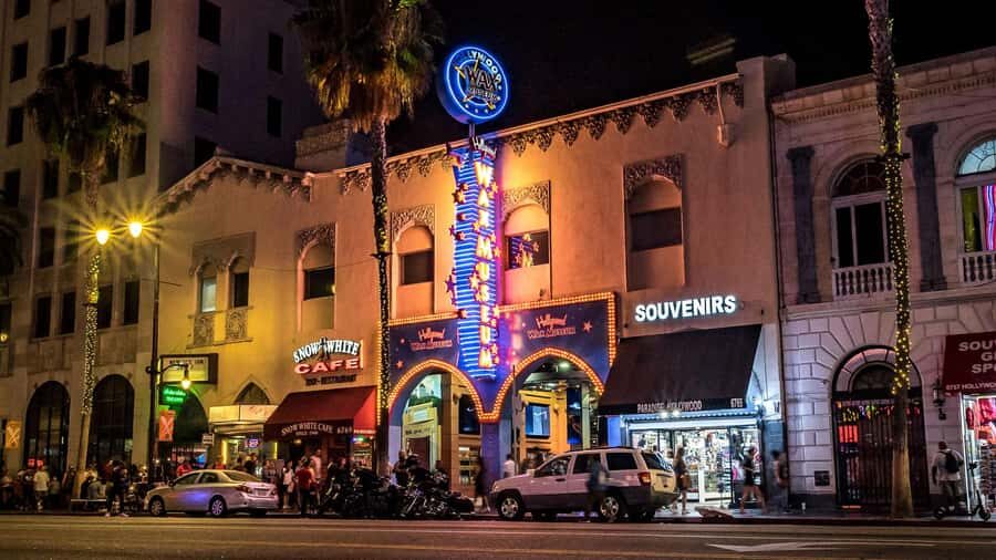 LA Ghosts: Terrors of Tinseltown Tour - Magic Castle Legends: Stories You Can’t Un-See