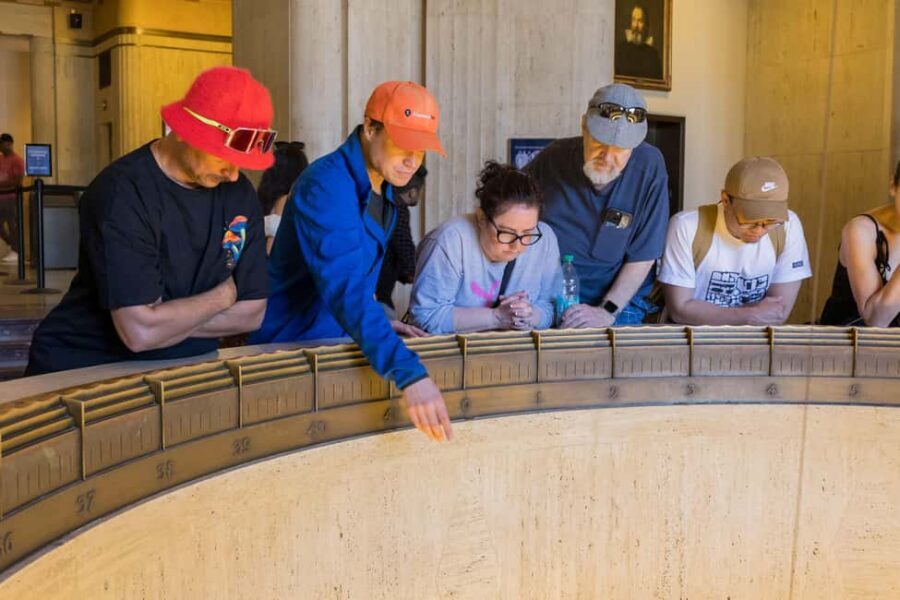 LA: Griffith Observatory Insider Tour - Griffith Observatory Insider Tour: what you’re actually paying for