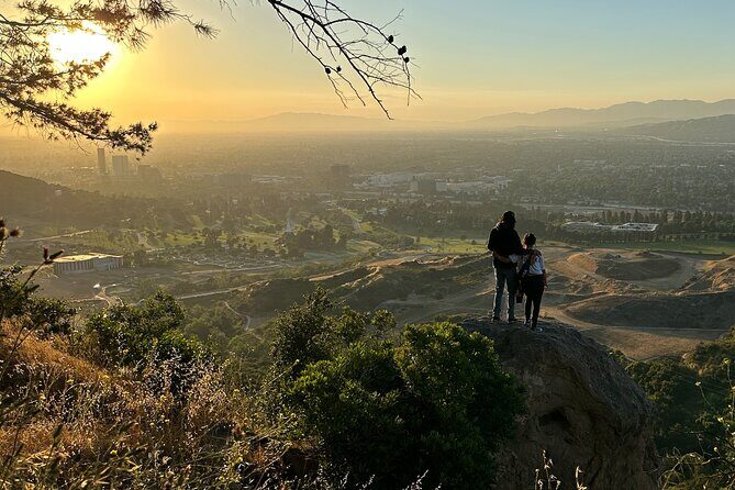 LA Night Hikers - What to Bring: Light, Grip Shoes, and Comfort Clothing