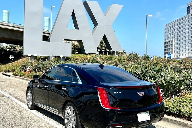 LAX Arrival or Departure Private Transfer to Los Angeles - Sedan vs SUV: Choosing the Right Vehicle for Your Group and Bags