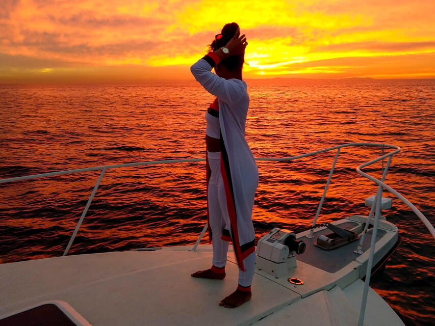 Long Beach: 3hr Private Yacht Trip (1 ticket covers 1-6 ppl) - Ballast Point Brewing pass-by: a casual landmark for photos