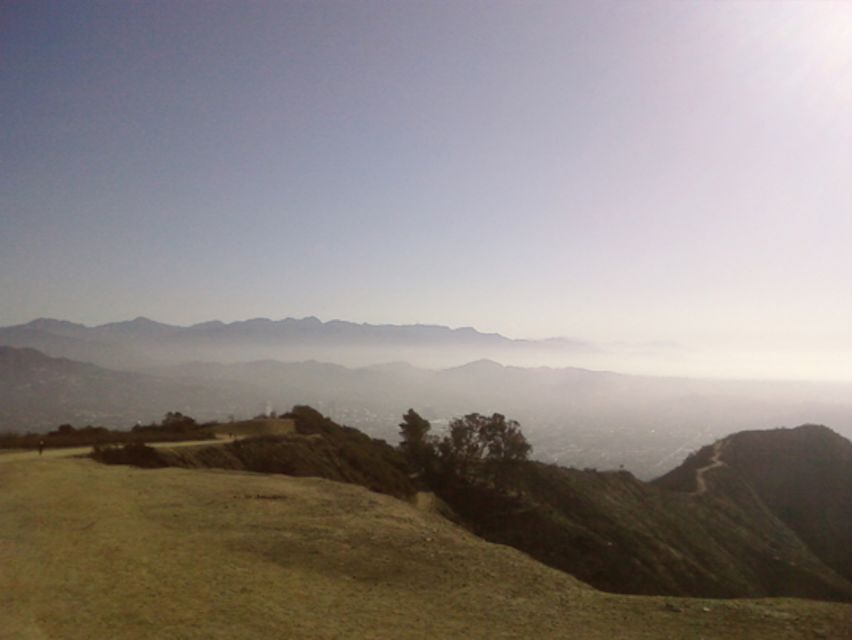 Los Angeles: 2-Hour Hollywood Trail Horseback Riding Tour - Horses and helmets: why this ride works even if you’ve never ridden before