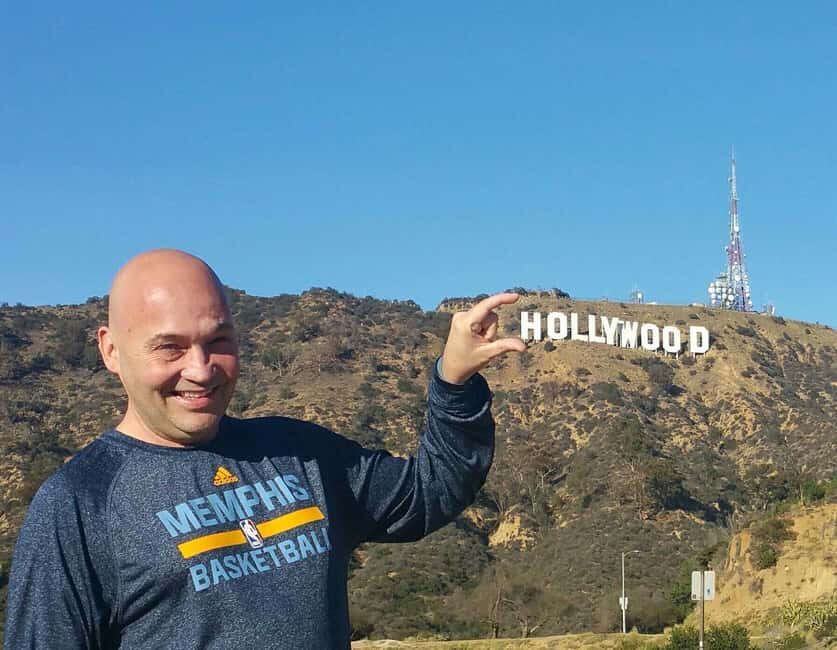 Los Angeles: 4.5-hour tour in an SUV Hollywood/Beverly Hills/G. Observatory - Beverly Hills First: Rodeo Drive and the Pretty Woman Connection