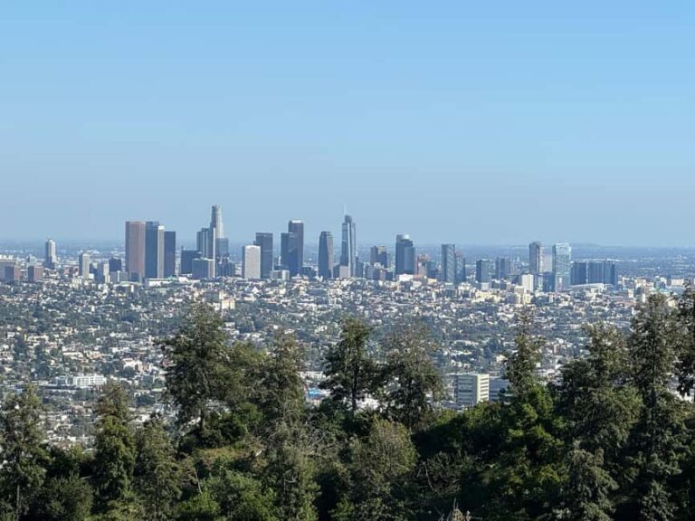 Los Angeles: 4.5-hour tour in an SUV Hollywood/Beverly Hills/G. Observatory - Pickup Zones: Why Starting Location Matters
