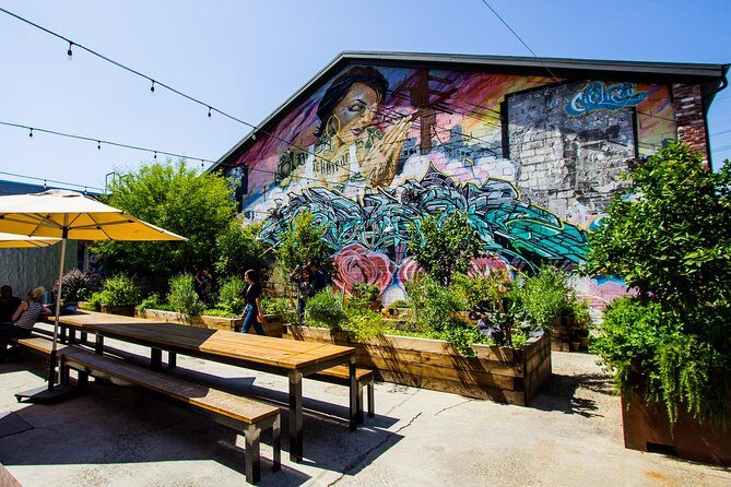 Los Angeles Arts District Bike Tour - Bikes, pace, and who this tour fits best