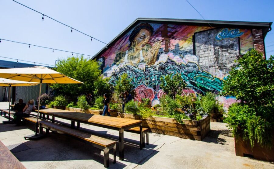 Los Angeles: Arts District Bike Tour & Urban Adventure - East L.A. Street Art and the Return Through First Street