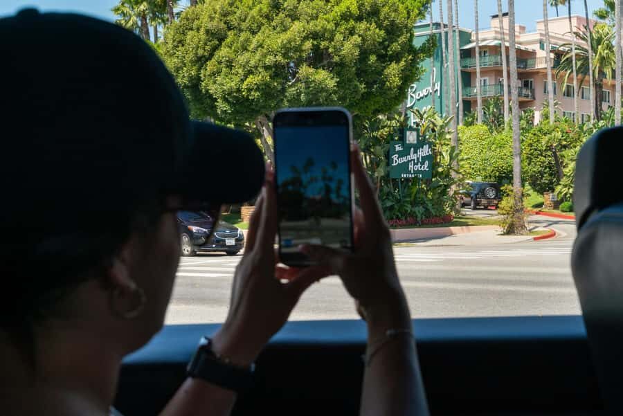 Los Angeles: Celebrity Homes and Hollywood Open-Air Bus Tour - Start at the Walk of Fame: getting oriented fast in Hollywood