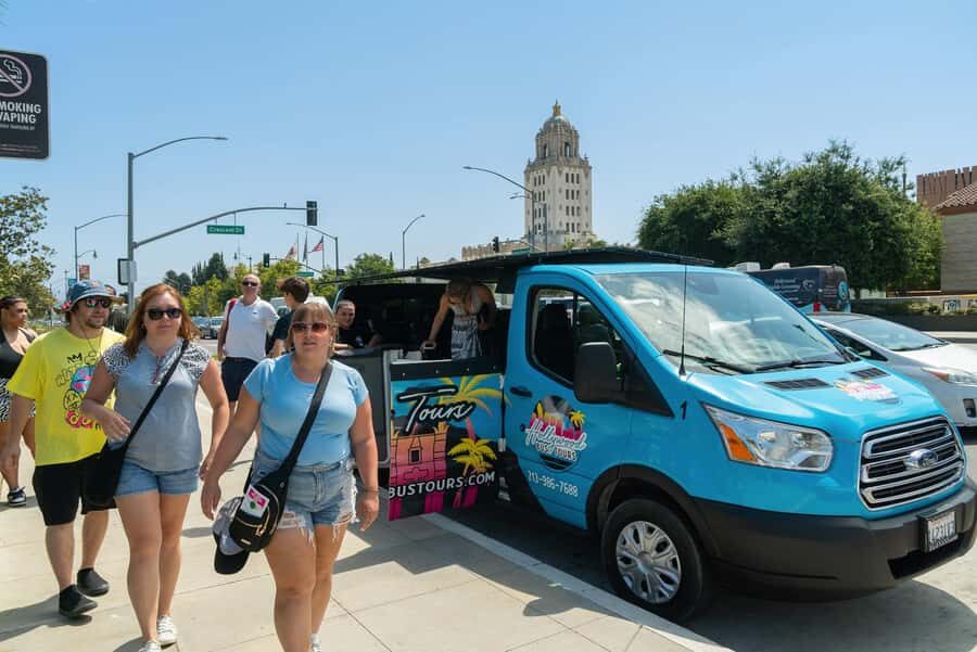 Los Angeles: Celebrity Homes and Hollywood Open-Air Bus Tour - The Santa Monica route: a longer loop that finishes back at the beach