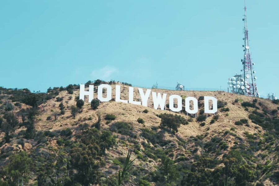 Los Angeles: Celebrity Homes and Movie Scenes Bus Tour - Sunset Strip Energy and Music-Venue Stops