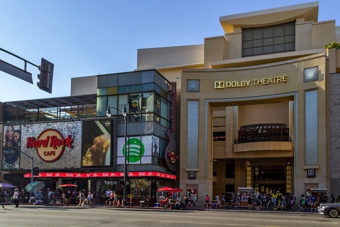 Los Angeles: Exclusive Celebrity Homes Tour for Groups & Families - Hollywood Walk of Fame and Grauman’s Chinese Theatre: the instant wow factor