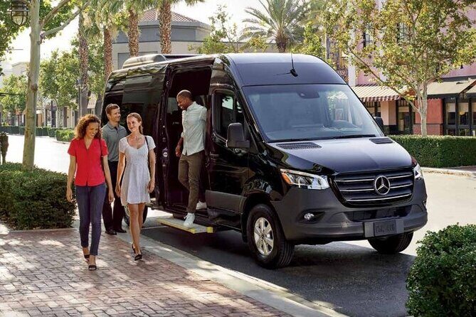 Los Angeles Full-Day Tour - Hotel pick-up - Original Farmers Market and The Grove: your best chance to slow down