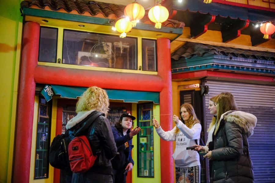 Los Angeles: Ghost Hunt Tour with a Paranormal Investigator - Meeting outside Broadway Cuisine: start point and pacing