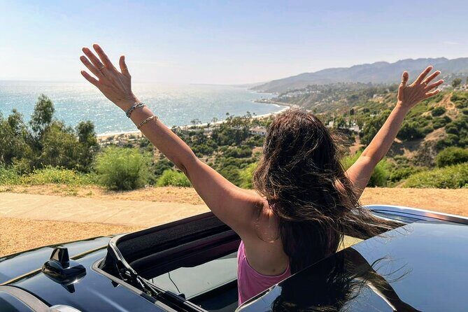 Los Angeles Half-Day Private City Tour with Celebrity Homes - Lake Hollywood Park: the Hollywood Sign photo moment