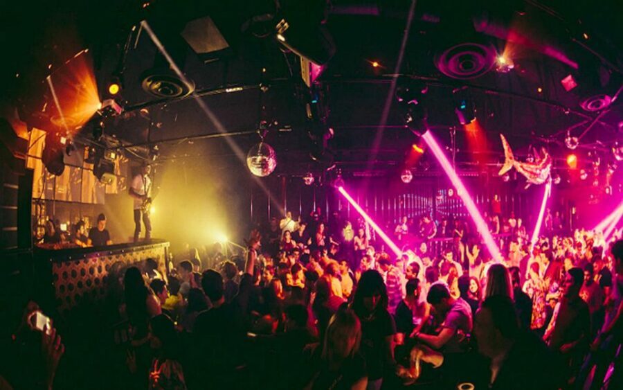 Los Angeles: Hollywood Club Crawl (No cover charges) - The dress code: the rule that can make or break the night