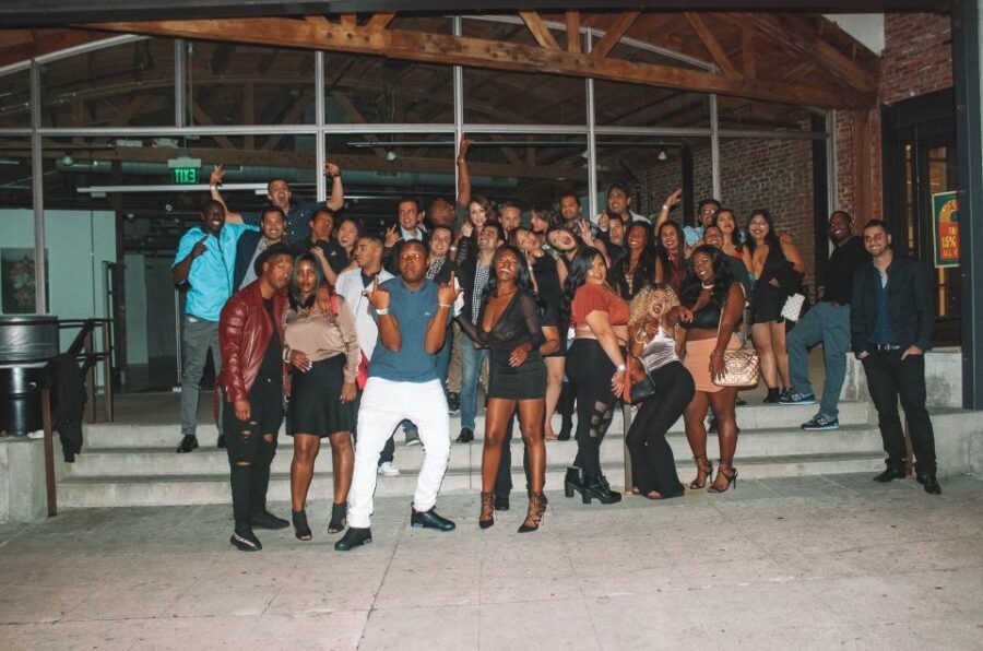Los Angeles: Hollywood Club Crawl (No cover charges) - Meeting the host: what to look for and what to do first