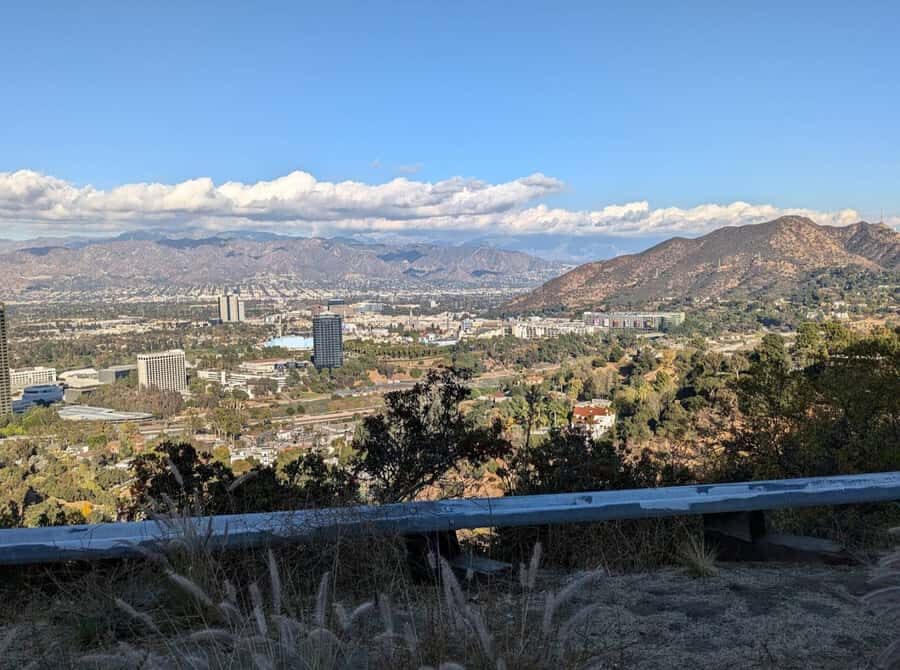 Los Angeles: Hollywood Tour & Celebrity Homes - Celebrity homes from the road: how to enjoy the passing views