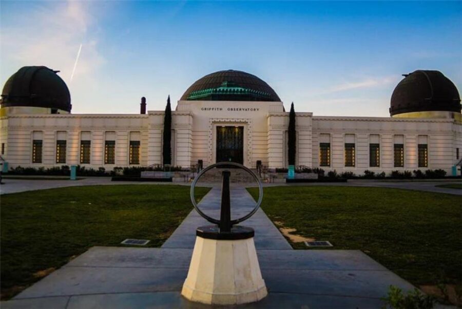 Los Angeles: L.A. Highlights in One Day Guided Experience! - A small-group LA day that ends at the beach